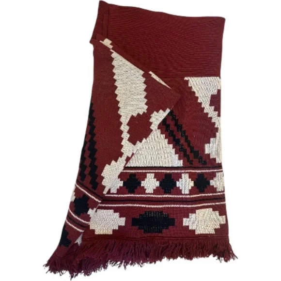 Authentic L’AGENCE Austin Jacquard Cape in Red Aztec | Size XXS - Picture 10 of 12